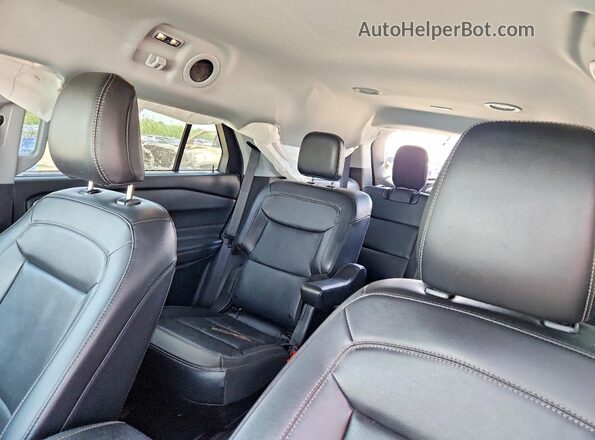1FMSK7FH2RGA05323 2024 FORD EXPLORER Silver Вид задніх сидінь