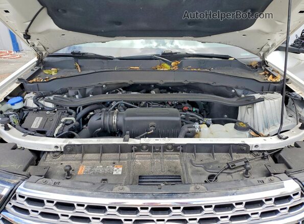 1FMSK7FH3NGC21336 2022 FORD EXPLORER White Vista del compartimento del motor
