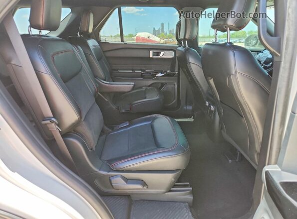 1FMSK7KH8NGC32046 2022 FORD EXPLORER White Widok wnętrza z tyłu