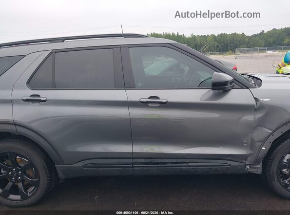 1FMSK7KH9PGA92091 2023 FORD EXPLORER Silver Widok wnętrza z tyłu