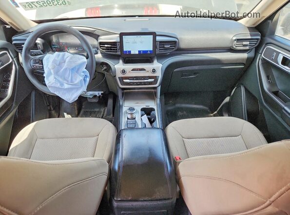 1FMSK8BH6PGA83225 2023 FORD EXPLORER Зеленый Вид панели приборов
