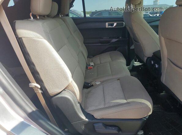 1FMSK8BHXNGA91163 2022 FORD EXPLORER Silver Vista de los asientos traseros