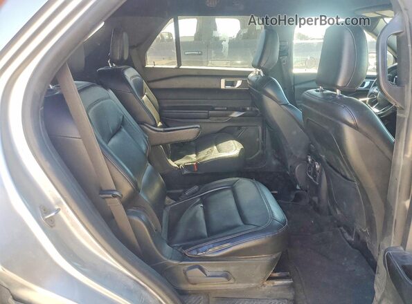 1FMSK8DH0LGC27049 2020 FORD EXPLORER Silver Հետևի նստատեղերի տեսք