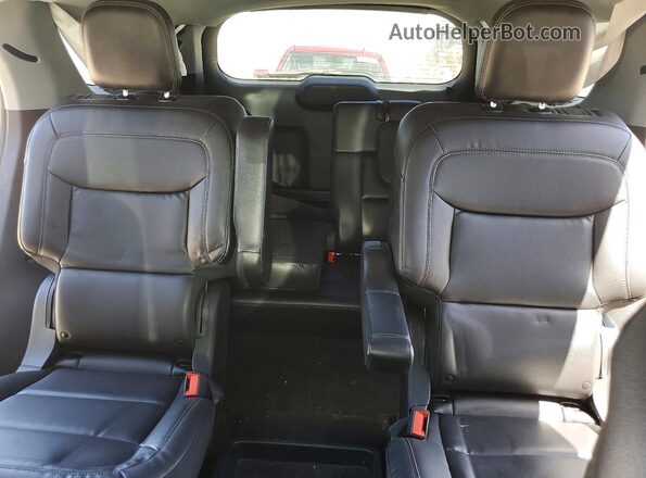 1FMSK8DH0LGC68149 2020 FORD EXPLORER Silver Вид задніх сидінь