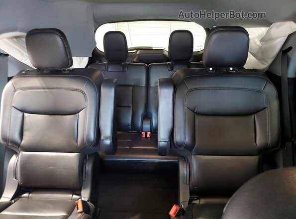 1FMSK8DH0LGC85047 2020 FORD EXPLORER Silver Вид задніх сидінь