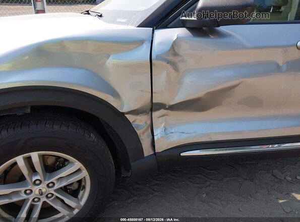 1FMSK8DH0MGA21571 2021 FORD EXPLORER Silver Widok z przodu