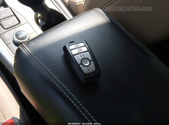 1FMSK8DH0MGA21571 2021 FORD EXPLORER Silver Widok deski rozdzielczej