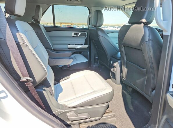 1FMSK8DH0MGC29188 2021 FORD EXPLORER Белый Вид задних сидений