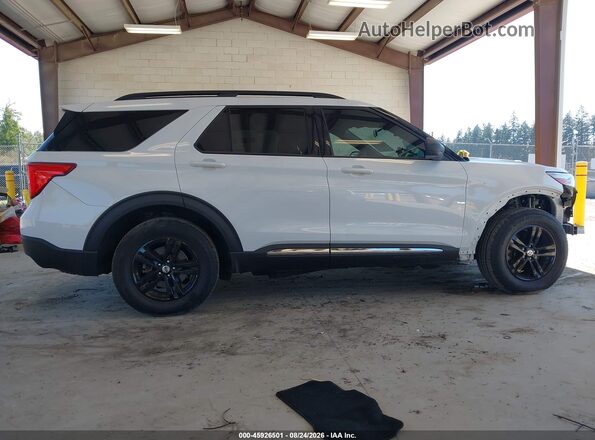 1FMSK8DH1LGA41388 2020 FORD EXPLORER White Սալոնի 360 աստիճան տեսք
