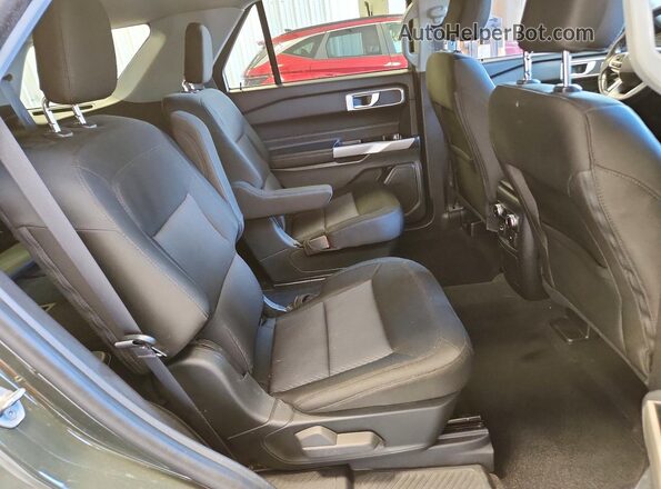 1FMSK8DH1NGA99617 2022 FORD EXPLORER Gray Вид задньої частини салону