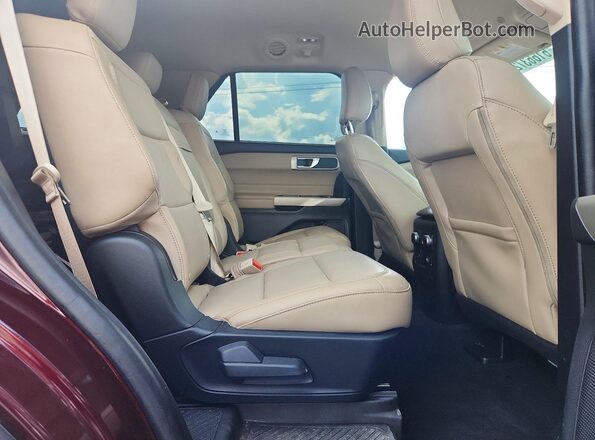 1FMSK8DH2NGB38294 2022 FORD EXPLORER Burgundy Vista interior trasera