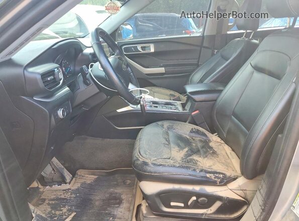 1FMSK8DH2NGB43480 2022 FORD EXPLORER Серебряный Вид салона спереди
