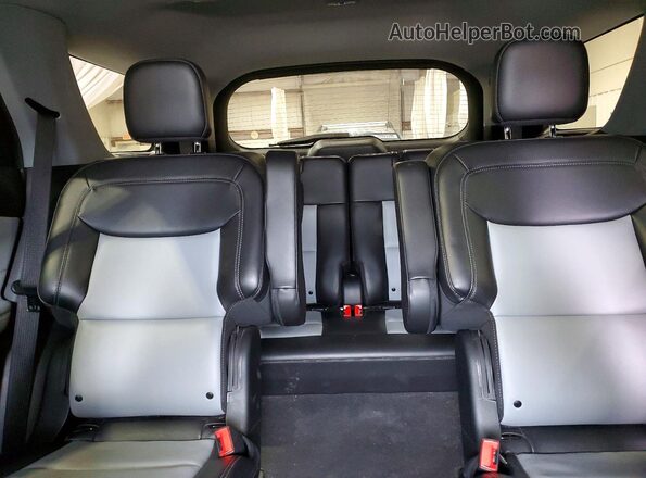 1FMSK8DH2NGC49816 2022 FORD EXPLORER Gray Widok tylnych siedzeń
