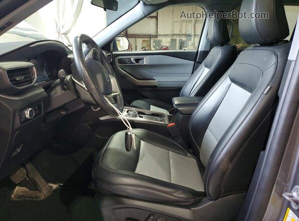 1FMSK8DH2NGC49816 2022 FORD EXPLORER Gray Widok wnętrza z przodu