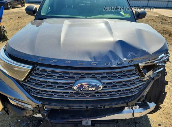 1FMSK8DH4MGA36641 2021 FORD EXPLORER Серебряный Вид задней части салона