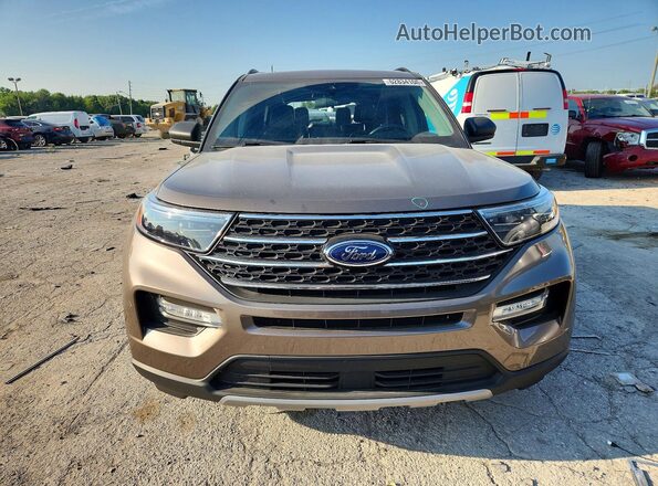 1FMSK8DH4MGA80235 2021 FORD EXPLORER Brown Widok z przodu