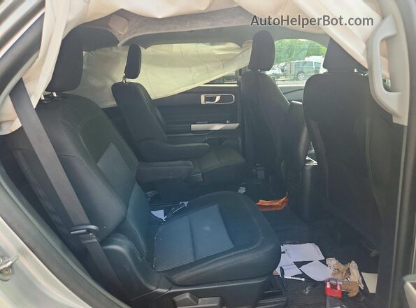 1FMSK8DH4PGC39355 2023 FORD EXPLORER Silver Rear seats view