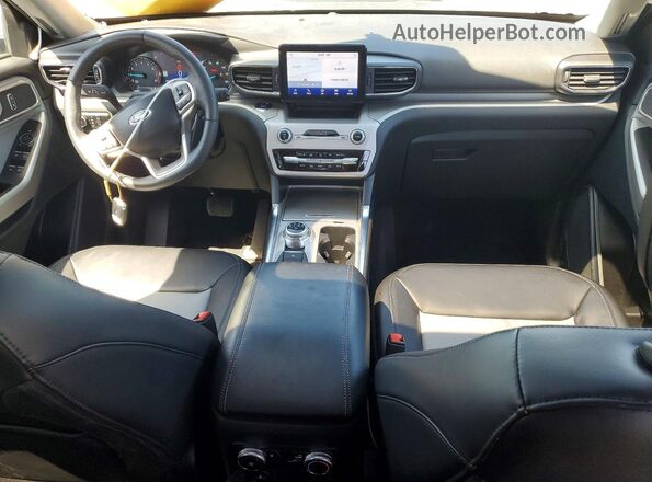 1FMSK8DH4RGA12802 2024 FORD EXPLORER Silver Առջևի վահանակի տեսք