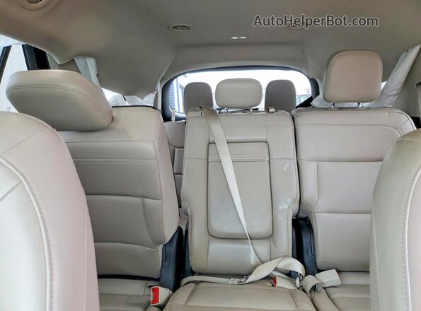 1FMSK8DH5NGB10375 2022 FORD EXPLORER White Вид задніх сидінь