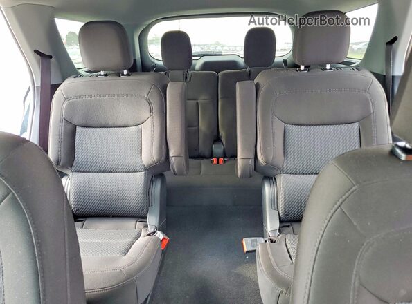 1FMSK8DH5RGA39586 2024 FORD EXPLORER Blue Հետևի նստատեղերի տեսք