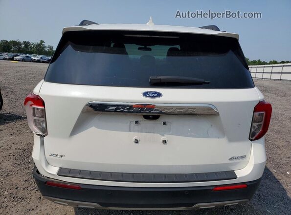 1FMSK8DH6RGA18245 2024 FORD EXPLORER White Вид ззаду