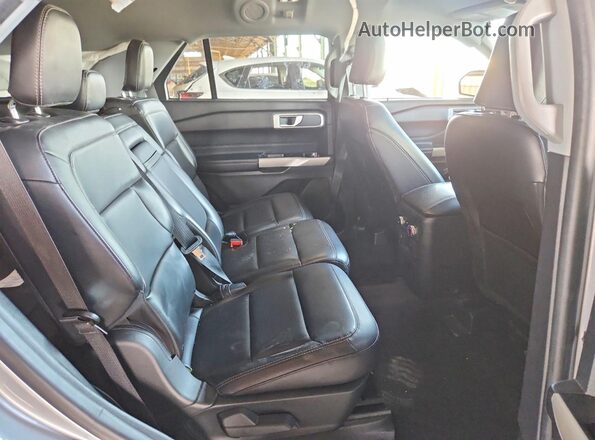 1FMSK8DH8NGA77467 2022 FORD EXPLORER Gray Вид задньої частини салону