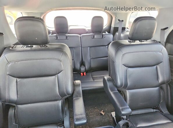 1FMSK8DH9LGC44402 2020 FORD EXPLORER Gray Widok tylnych siedzeń