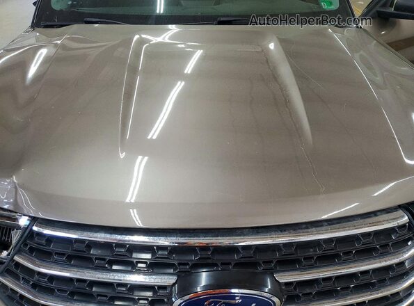 1FMSK8DH9MGC05875 2021 FORD EXPLORER Brown Vista del compartimento del motor