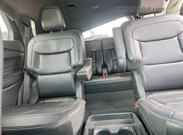 1FMSK8DHXLGA39641 2020 FORD EXPLORER Серебряный Вид задних сидений