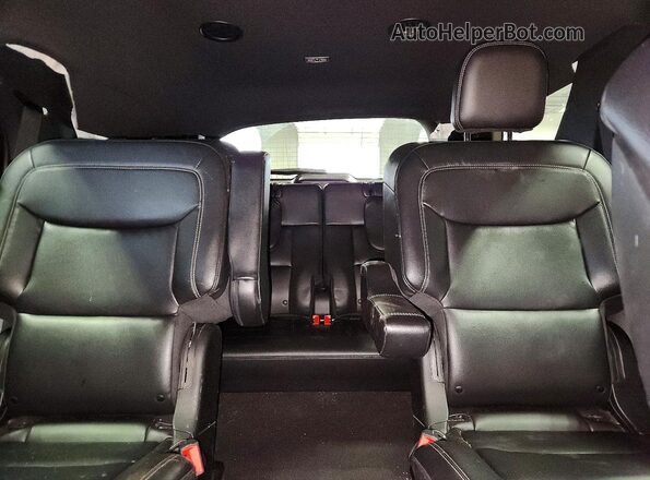 1FMSK8DHXLGC24241 2020 FORD EXPLORER Gray Rear seats view