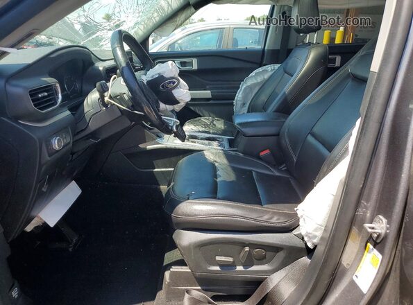 1FMSK8DHXMGA22761 2021 FORD EXPLORER Gray Vista interior delantera