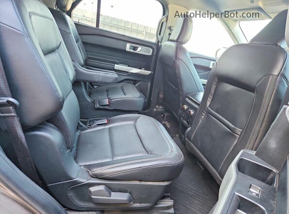 1FMSK8FH9MGA21033 2021 FORD EXPLORER Brown Vista interior trasera