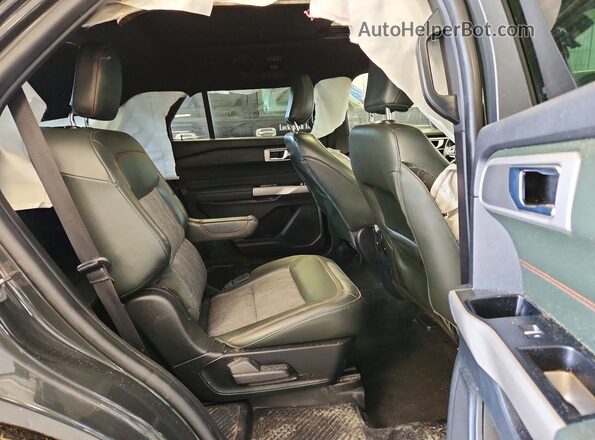 1FMSK8JH0NGC00666 2022 FORD EXPLORER Charcoal Widok wnętrza z tyłu