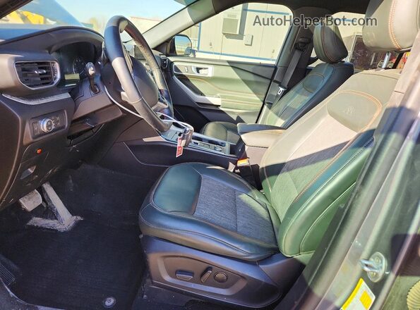 1FMSK8JH7NGA05728 2022 FORD EXPLORER Gray წინა სალონის ხედი