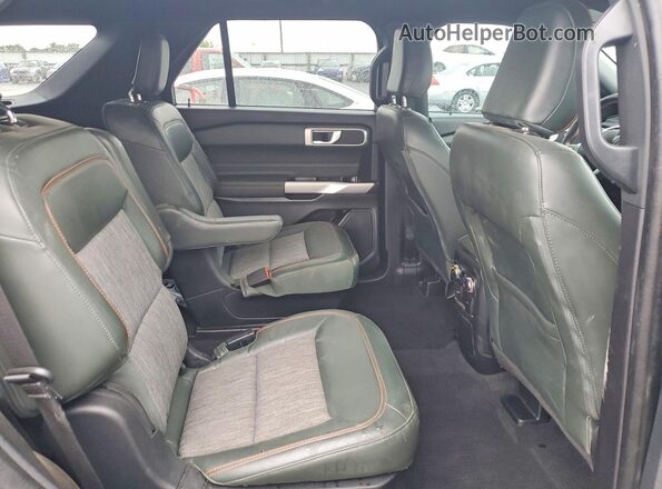 1FMSK8JHXNGC49986 2022 FORD EXPLORER Green Vista interior trasera