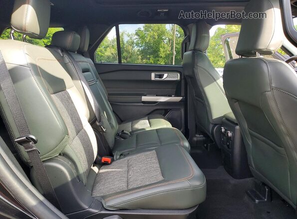 1FMSK8JHXPGC34469 2023 FORD EXPLORER Black Widok wnętrza z tyłu