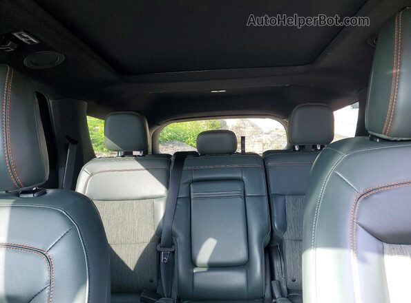 1FMSK8JHXPGC34469 2023 FORD EXPLORER Black Widok tylnych siedzeń