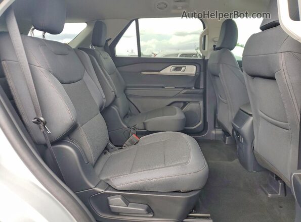 1FMUK7DH2TGA18950 2026 FORD EXPLORER Gray უკანა სალონის ხედი