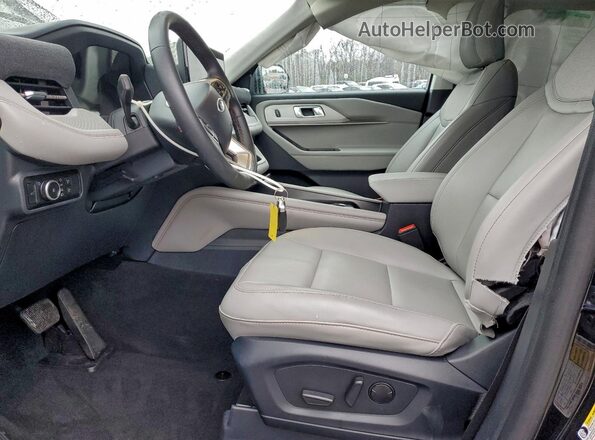 1FMUK7DH8SGA67150 2025 FORD EXPLORER Black Front interior view