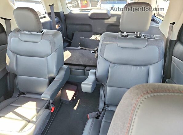 1FMUK7DHXTGA07324 2026 FORD EXPLORER Blue უკანა სავარძლების ხედი