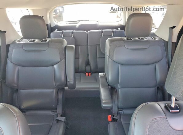 1FMUK8DH7SGA03395 2025 FORD EXPLORER Gray Widok tylnych siedzeń