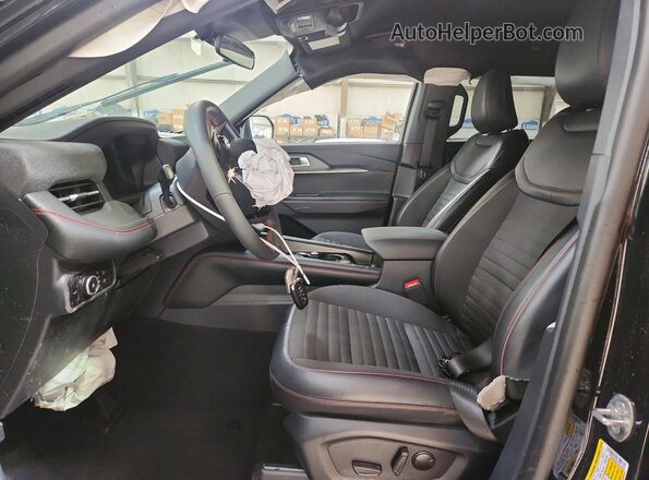 1FMUK8KH0TGA76564 2026 FORD EXPLORER Black Front interior view
