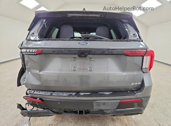 1FMUK8KH2TGA16219 2026 FORD EXPLORER Gray Rear view