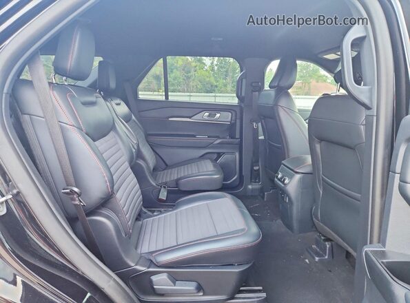 1FMUK8KH7TGA56084 2026 FORD EXPLORER Black Widok wnętrza z tyłu