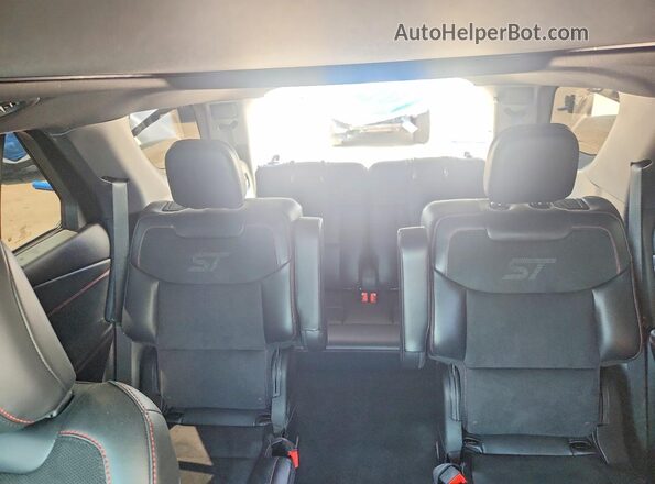 1FMWK7GC9SGC18571 2025 FORD EXPLORER Blue Rear seats view
