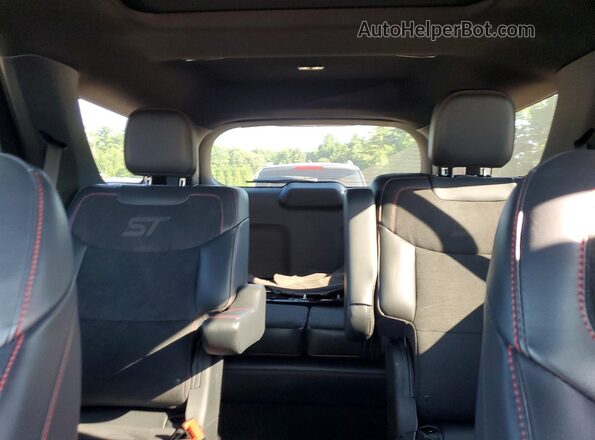 1FMWK8GC6SGA28085 2025 FORD EXPLORER Red Widok tylnych siedzeń