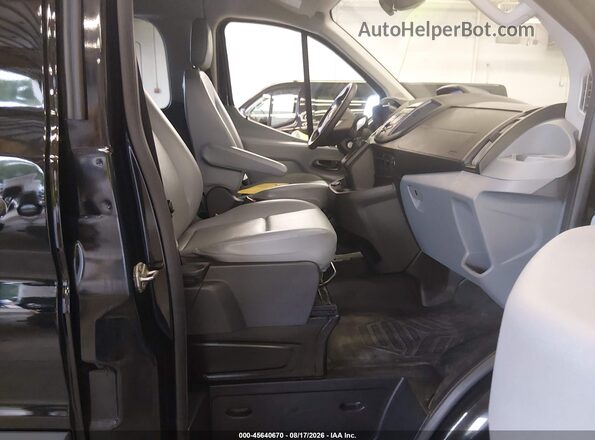 1FMZK1YM0JKB42476 2018 FORD TRANSIT-150 Black Вид салону спереду