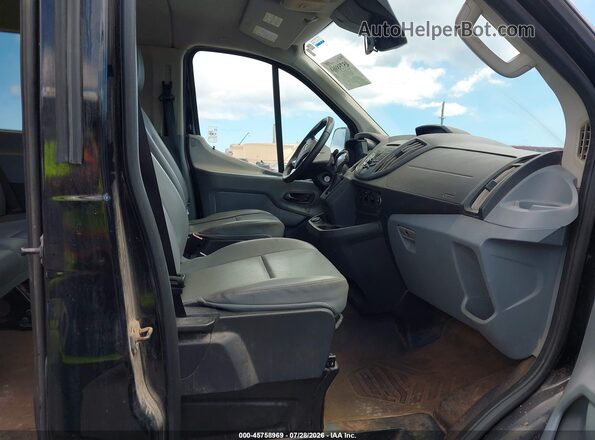 1FMZK1YM6JKA99889 2018 FORD TRANSIT-150 Black Вид салону спереду