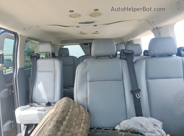 1FMZK1YM8HKA17459 2017 FORD TRANSIT Blue Вид задніх сидінь