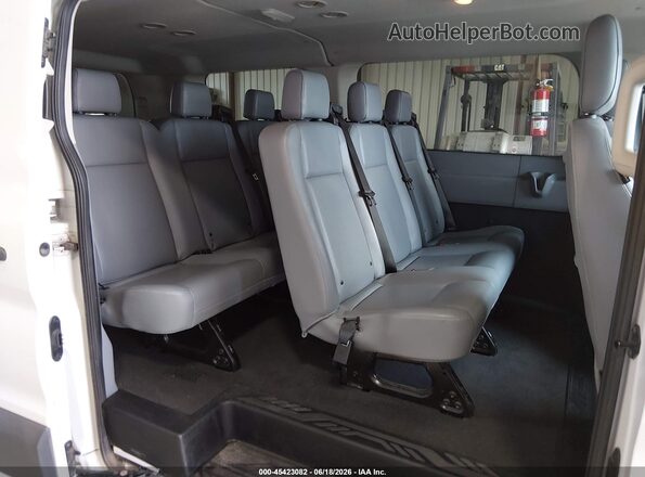 1FMZK1YM9JKB07239 2018 FORD TRANSIT-150 White Vista de la etiqueta del VIN